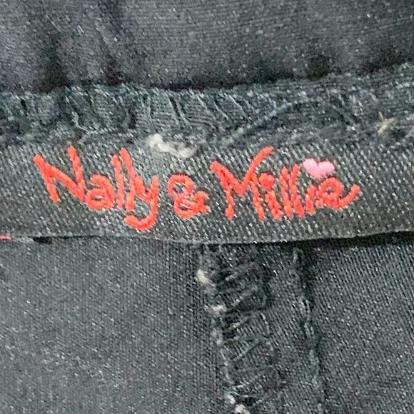 Nally & Millie Cropped Straight Leg Pants Floral Ribbon Cuff Flat Front Black ⬛️ - Picture 9 of 9